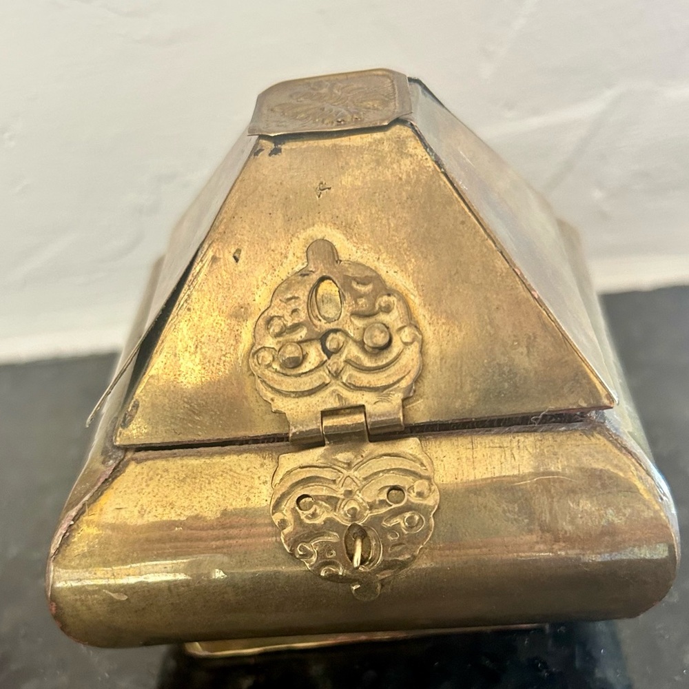 Vintage Brass Vastu / Feng Shui Pyramid Trinket Box